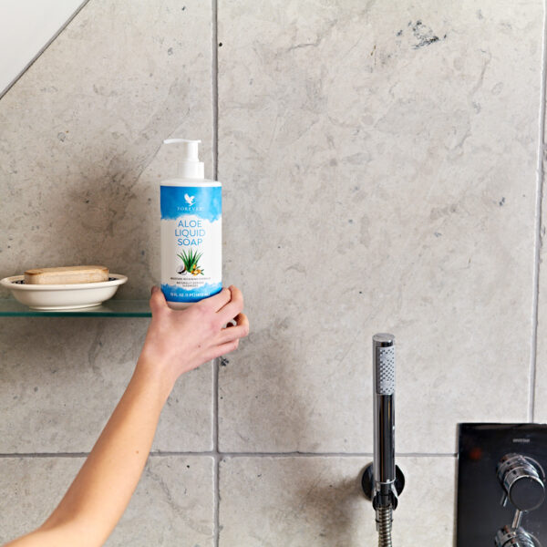 Forever Aloe Liquid Soap (Υγρό σαπούνι με αλόη και εκχύλισμα αγγουριού, για το πρόσωπο και το σώμα) - Image 2