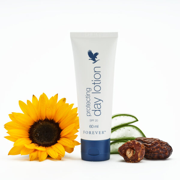 Forever Protecting Day Lotion (Ενυδατική κρέμα ημέρας με αλόη και αντηλιακή προστασία SPF20) - Image 2